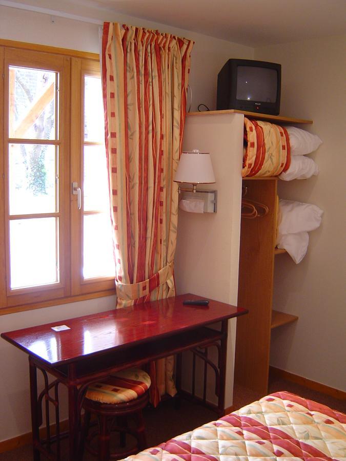 Hotel De Normandie Conches-en-Ouche Экстерьер фото